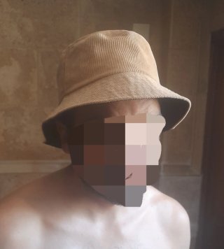 Gorro de pana beige