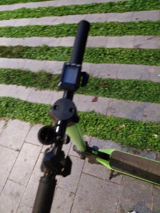 Patinete eléctrico infantil verde