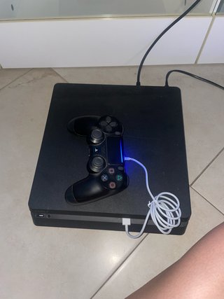 PS4 Slim Negra Sony 1Tb Mando incluido Y Gta 5