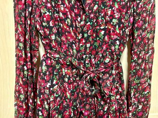 Vestido estampado floral elegante