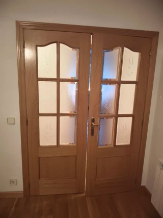 Puerta de roble para salón