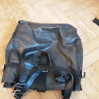 Bolso Cuero Pikolinos Negro
