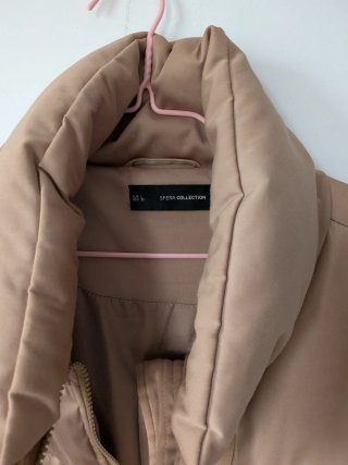 Plumífero camel talla L