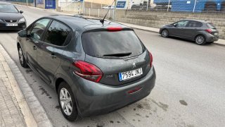 Peugeot 208 2016
