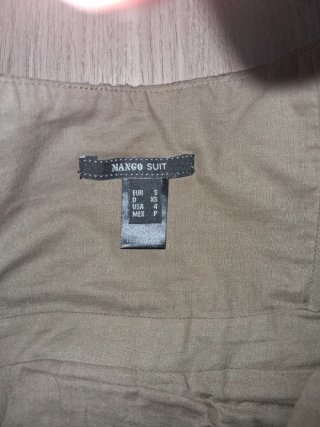 Vestido marrón sin tirantes