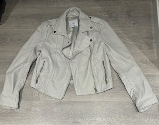 Cazadora polipiel Mango Gris claro