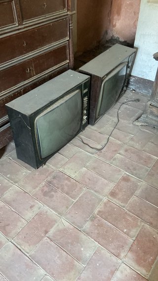 2 Televisores Antiguos Vintage