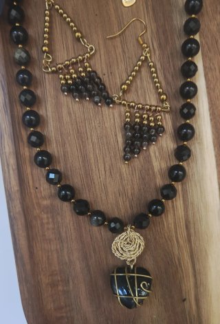 Parure collana e orecchini ossidiana nera