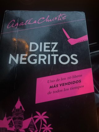 Libro, los 10 negritos de Agatha Christie