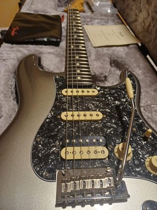 Fender American Pro II Stratocaster HSS