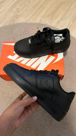 Nike Air Force 1 Negras
