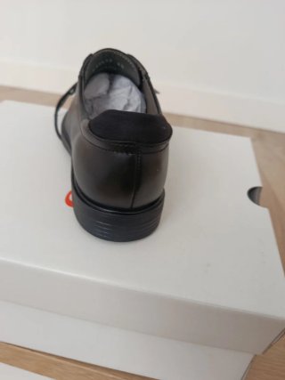 Zapatos Geox niño talla 35 negros