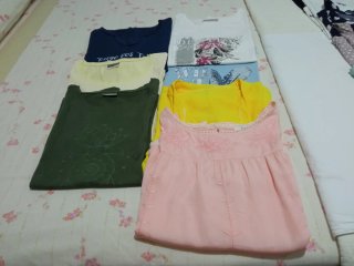 Bañador niña con falda estampado tropical