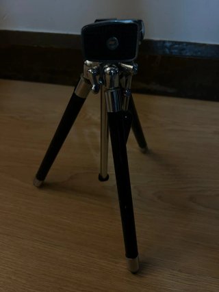 Mini trípode plegable negro