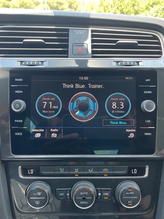 VOLKSWAGEN GOLF TSI