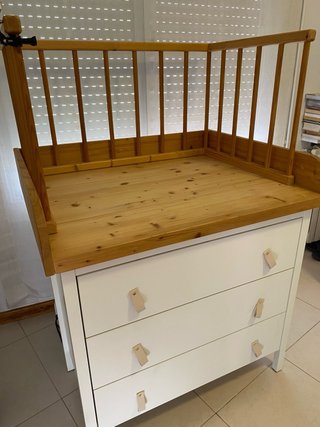 Cambiador PIKLER sobre cómoda IKEA
