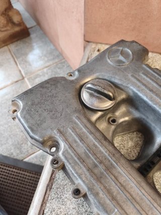 Tapa de balancines Mercedes 114/115 o 123