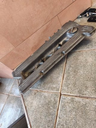 Tapa de balancines Mercedes 114/115 o 123