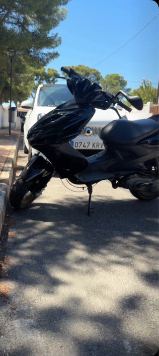 Yamaha Aerox 50cc Scooter Negro