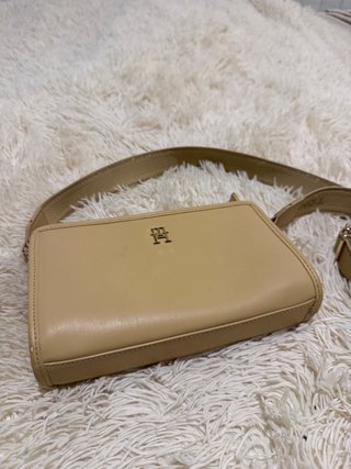 Bolso bandolera Tommy Hilfiger beige