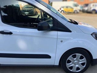 FORD transit courier
