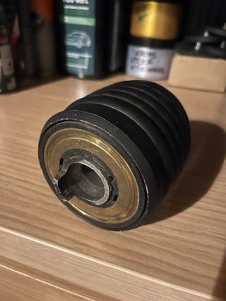 Piña volante deportivo VW Golf MK2/MK3 – estriado