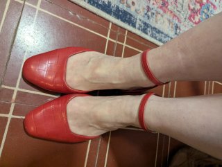 Zapatos tacón bajo rojos
