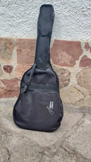 Guitarra Clásica Julián Álvarez Cadete.