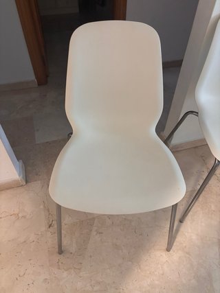Juego de 2 sillas modernas blancas