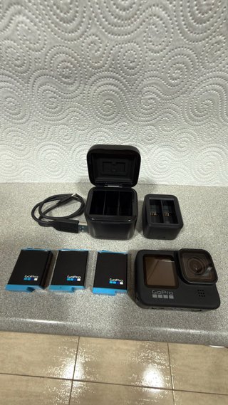 GoPro Hero 9 Black + 3 Baterías + multicargador