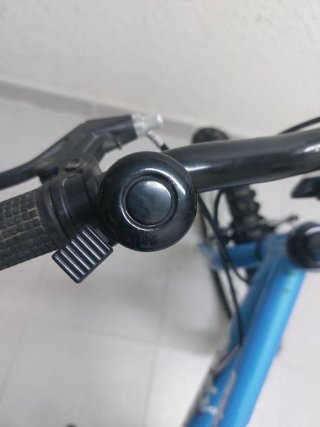 Bicicleta infantil azul 6-9 años