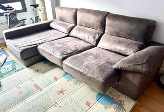 Sofá chaiselongue gris oscuro
