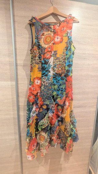 Vestido floral multicolor con forro