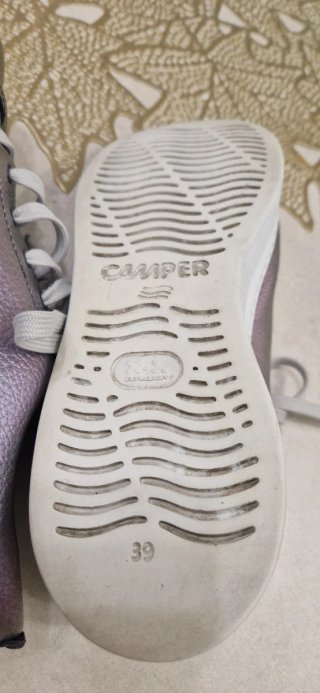 Zapatillas Camper plateadas 39