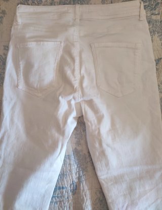 Pantalón blanco Zara