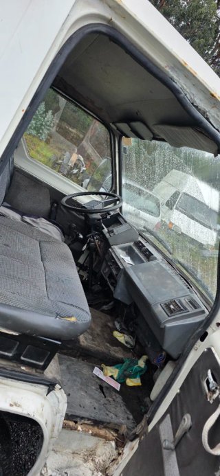 Nissan Trade volquete