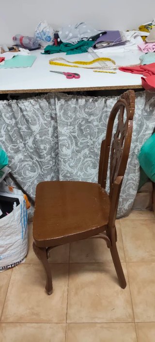 Sillas antiguas de madera