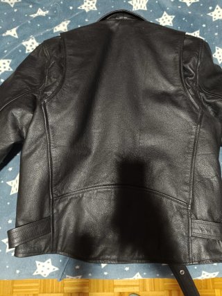 Chaqueta de cuero negra