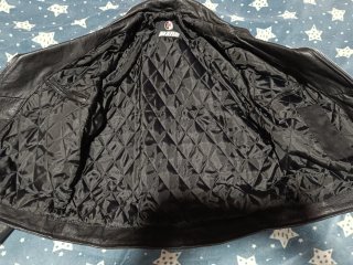 Chaqueta de cuero negra