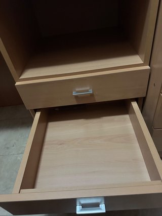 Escritorio y silla de oficina