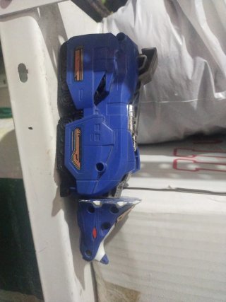 Juguete azul