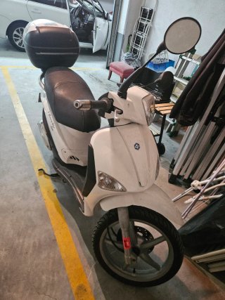 Piaggio Liberty 125 Scooter