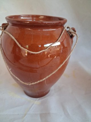Olla tinaja de terracota con asas