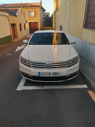 Volkswagen Phaeton 2011