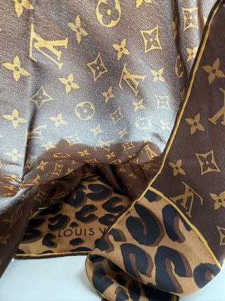 Pañuelo Louis Vuitton Animal Print Marrón