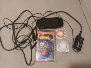 Consola PSP E-1004 Negra + 3 Juegos