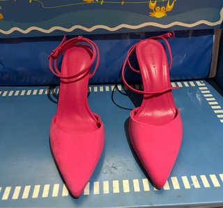 Tacones Bershka rosas