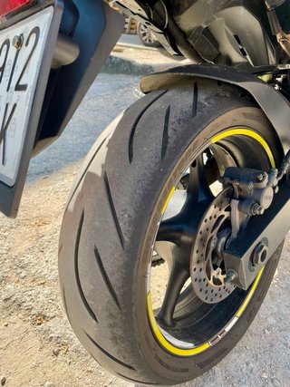 Yamaha FZ6 Naked Negra