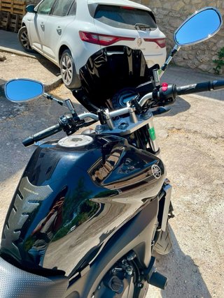 Yamaha FZ6 Naked Negra