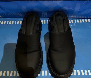 Sandalias Pull and Bear negras